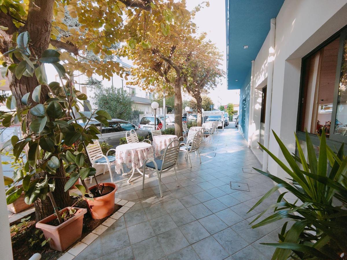 Hotel Marittimo ริมินี ภายนอก รูปภาพ