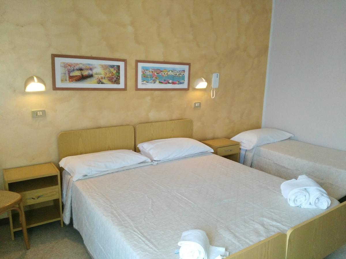 Hotel Marittimo ริมินี ภายนอก รูปภาพ