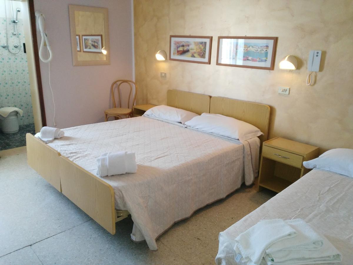 Hotel Marittimo ริมินี ภายนอก รูปภาพ