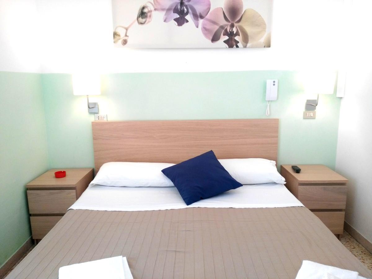Hotel Marittimo ริมินี ภายนอก รูปภาพ