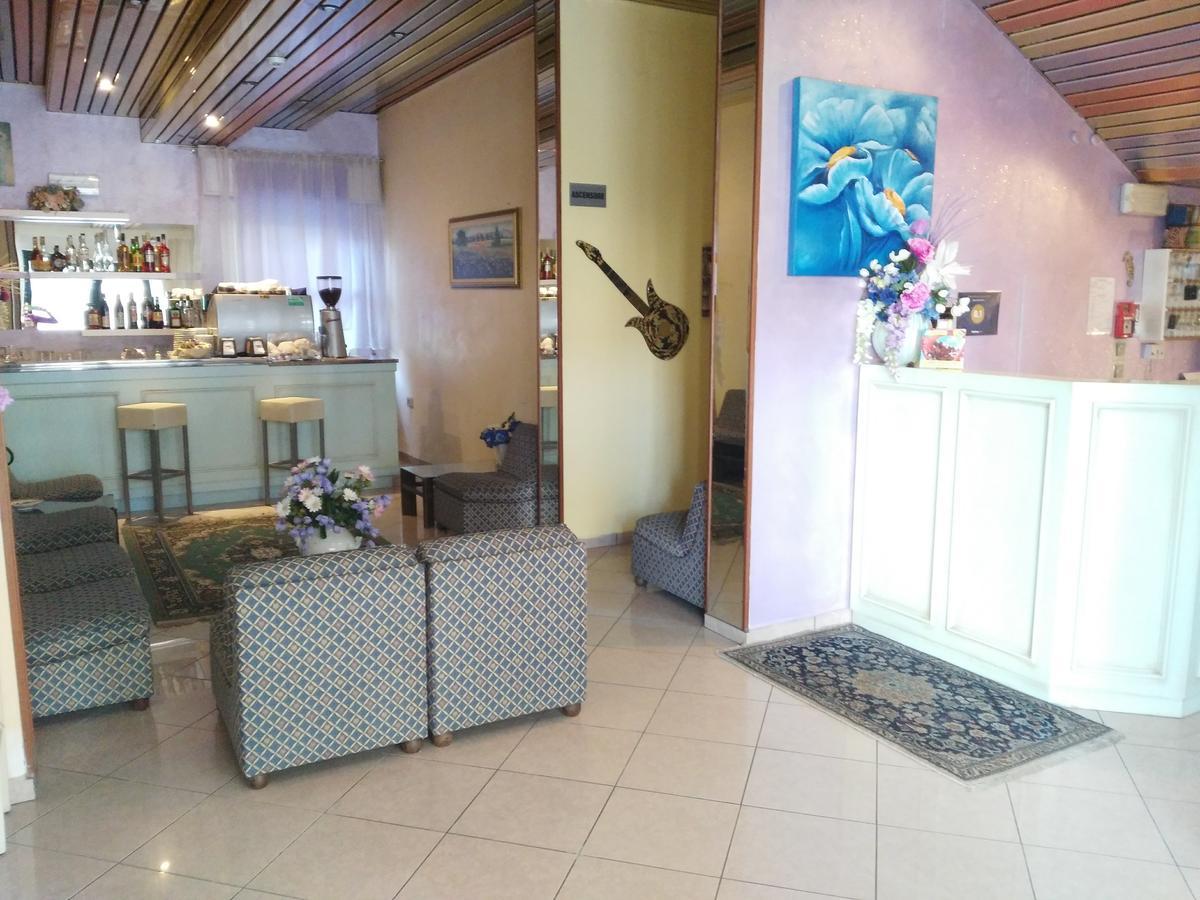 Hotel Marittimo ริมินี ภายนอก รูปภาพ