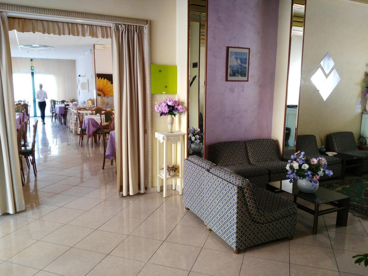 Hotel Marittimo ริมินี ภายนอก รูปภาพ